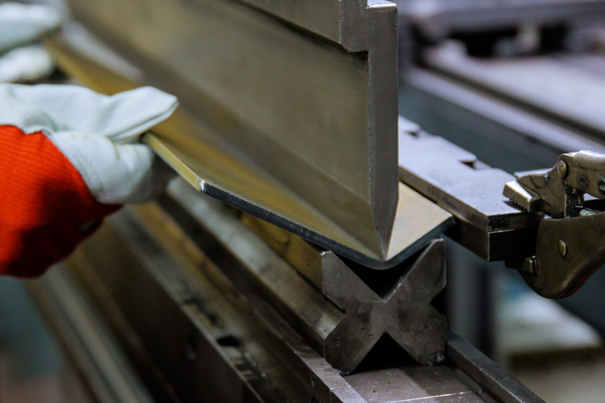 Bending metal plates on are designed special machines for bending